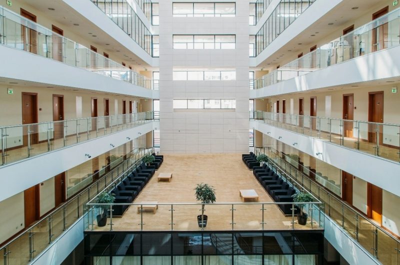 Cпрос на отели по России летом вырос на треть