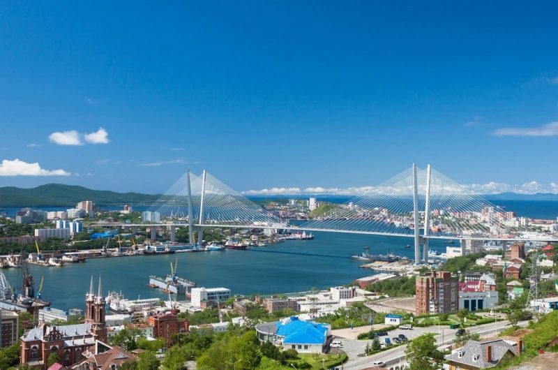 Владивосток назвали идеальным городом для командировок